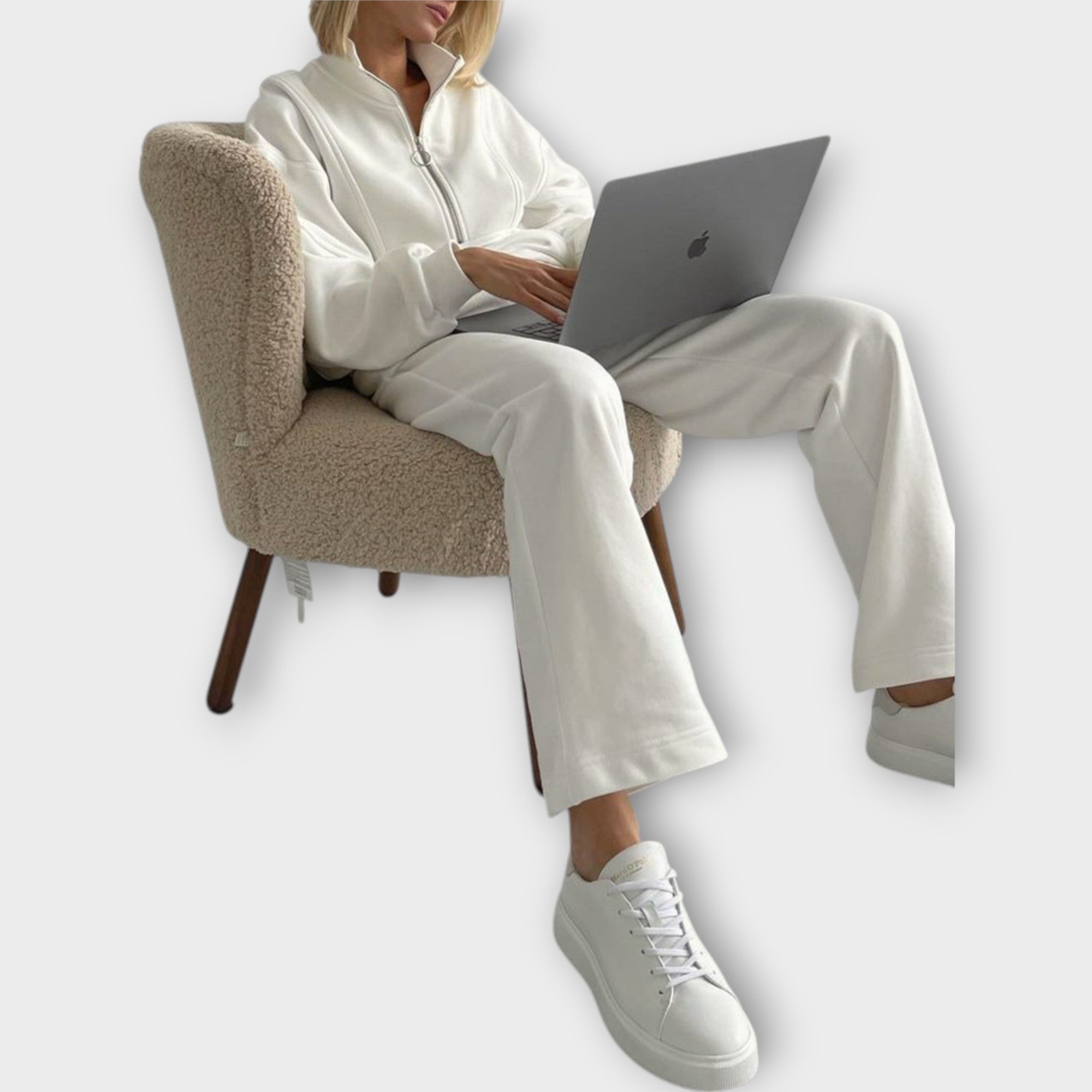 Lady Emma Set with Zip and Minimal Aesthetic