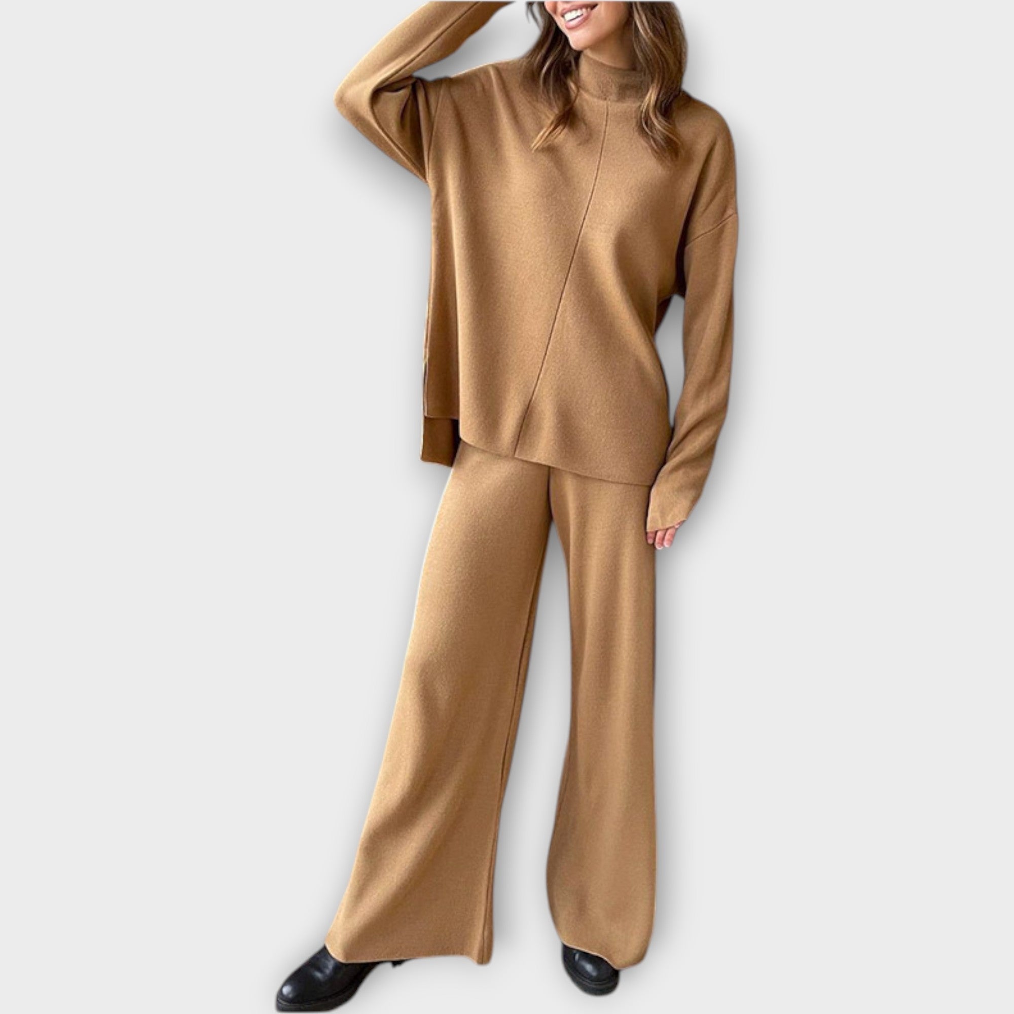 Lady Mary Set with a Relaxed Fit and Minimal Aesthetic