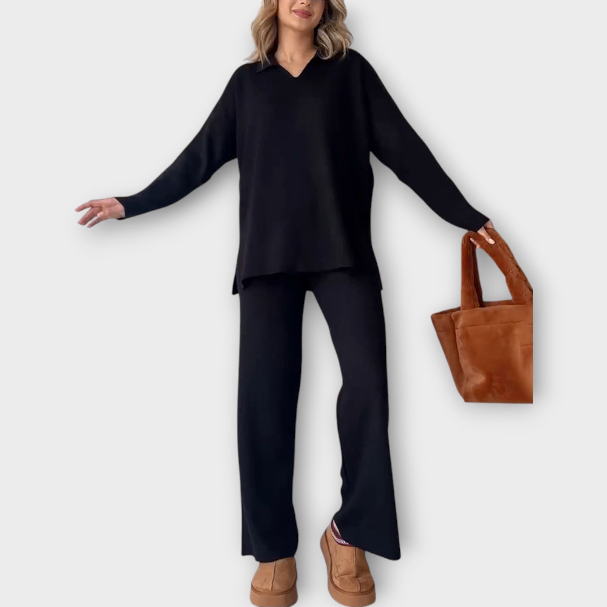 Lady Alice Set with a Relaxed Fit and Minimal Design