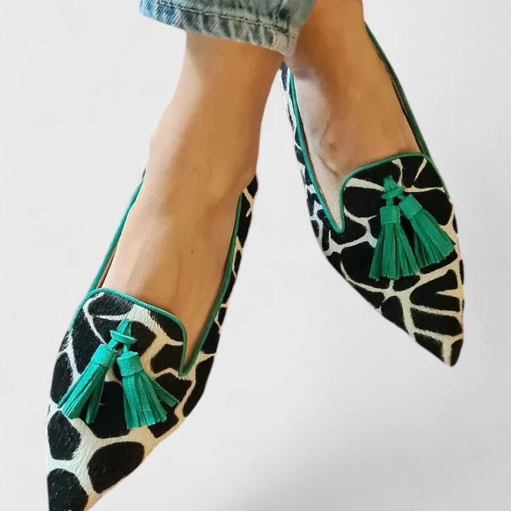 Lady Anastasia Elegant Loafers with Pointed Toe and Bicolour Design